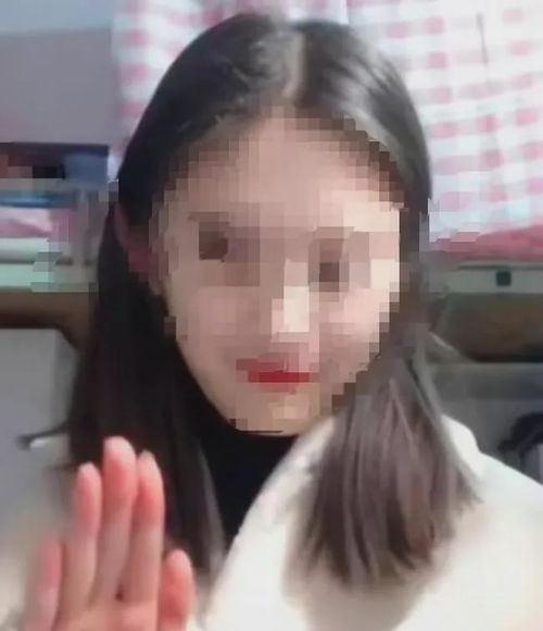 女网红发布不雅视频，连续降低领口引发舆论风暴，道德底线何在？